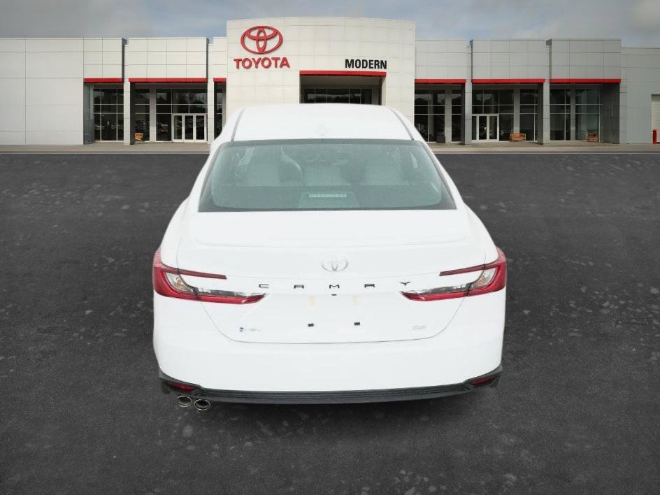 New 2026 Ice Cap Toyota SE image 21