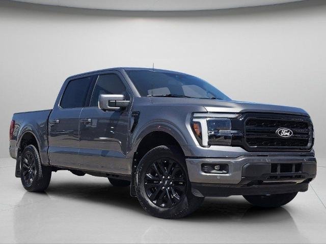 Used 2025 Carbonized Gray Metallic Ford  image 2