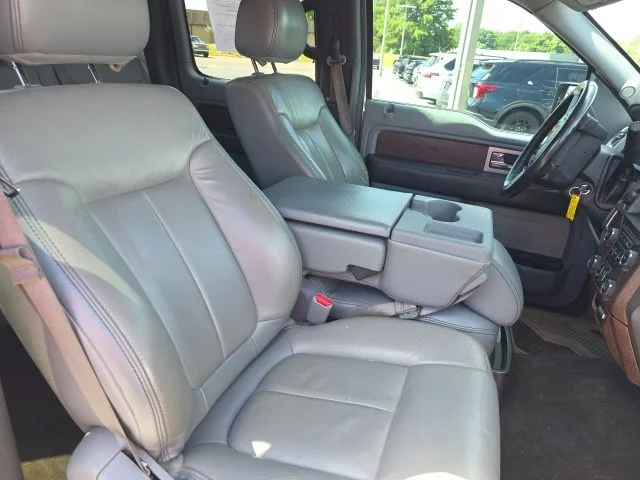 Used 2013 White Platinum Clearcoat Metallic Ford Lariat image 12