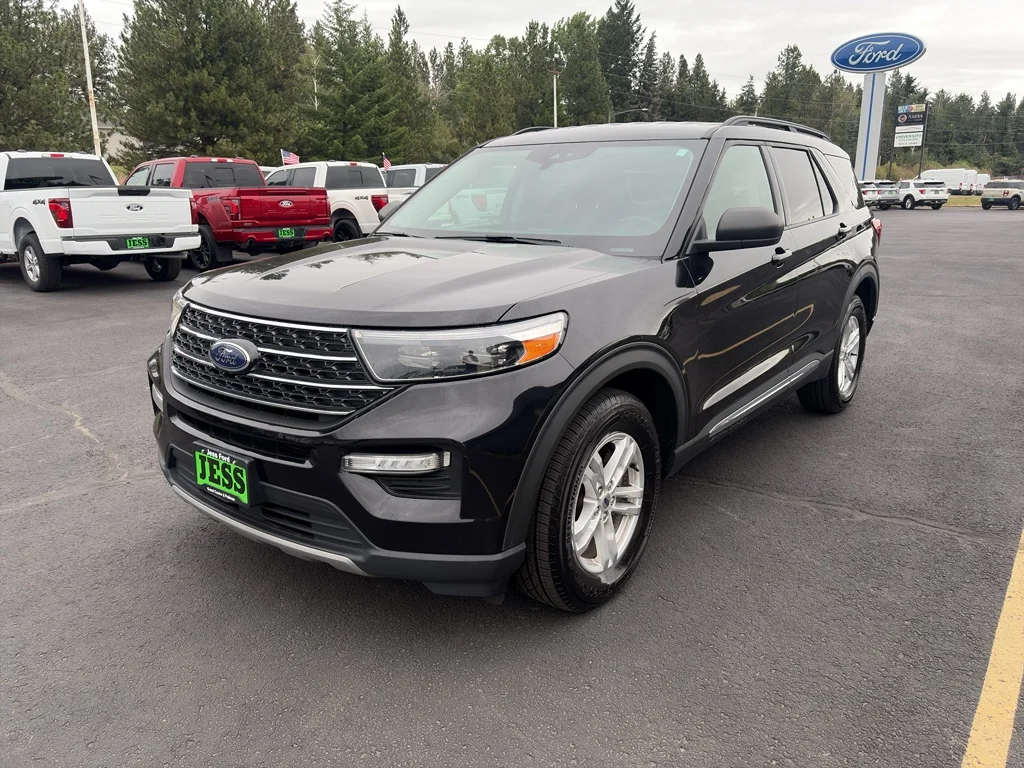 2021 Ford Explorer XLT 4WD's photo