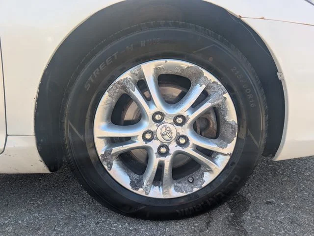 Used 2008 White Toyota  image 21