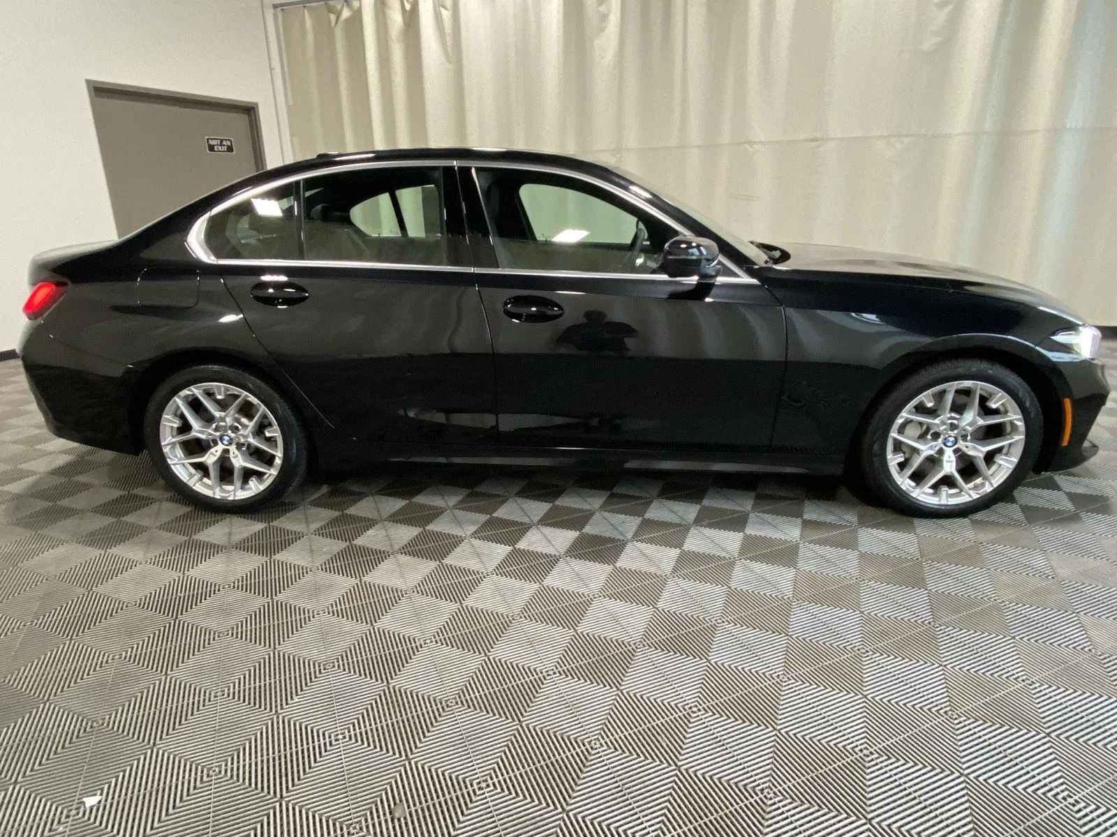 Used 2025 Black Sapphire Metallic BMW 330i xDrive image 17