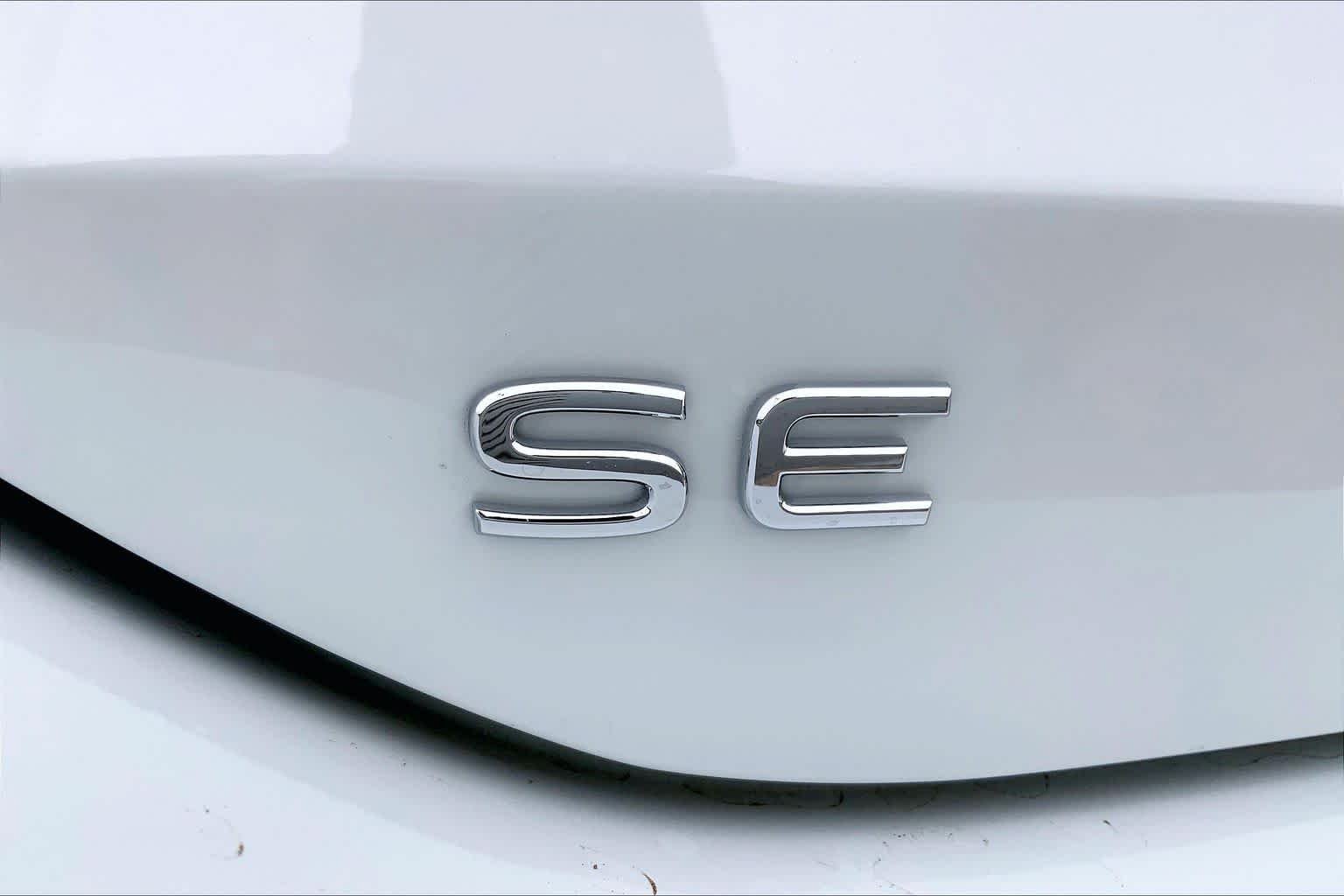 2026 Volkswagen Tiguan SE - Photo 15