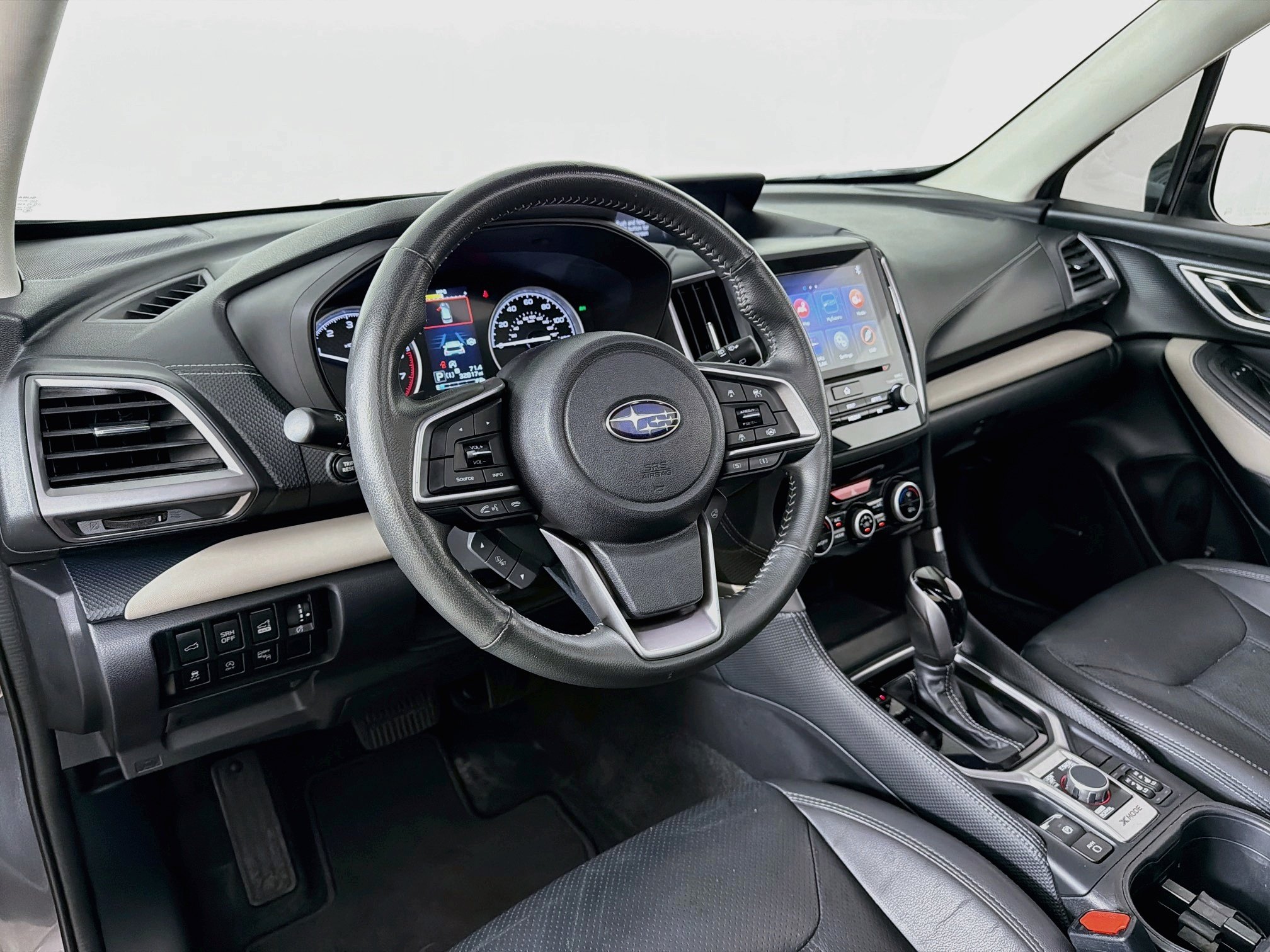 Used 2023 Magnetite Gray Metallic Subaru Limited image 9