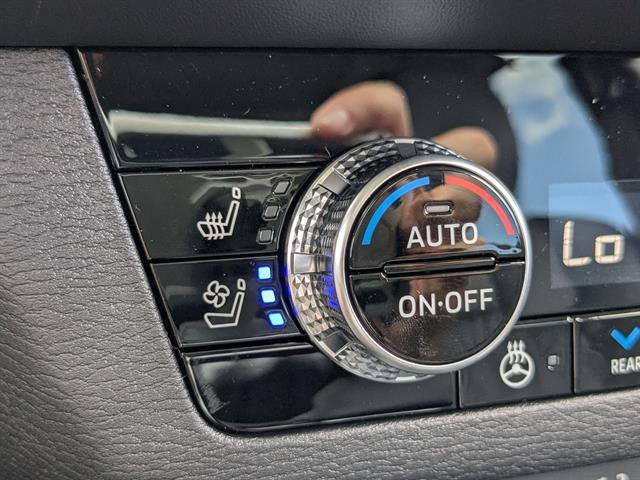 Used 2025 Graphite Gray Mitsubishi SEL image 27
