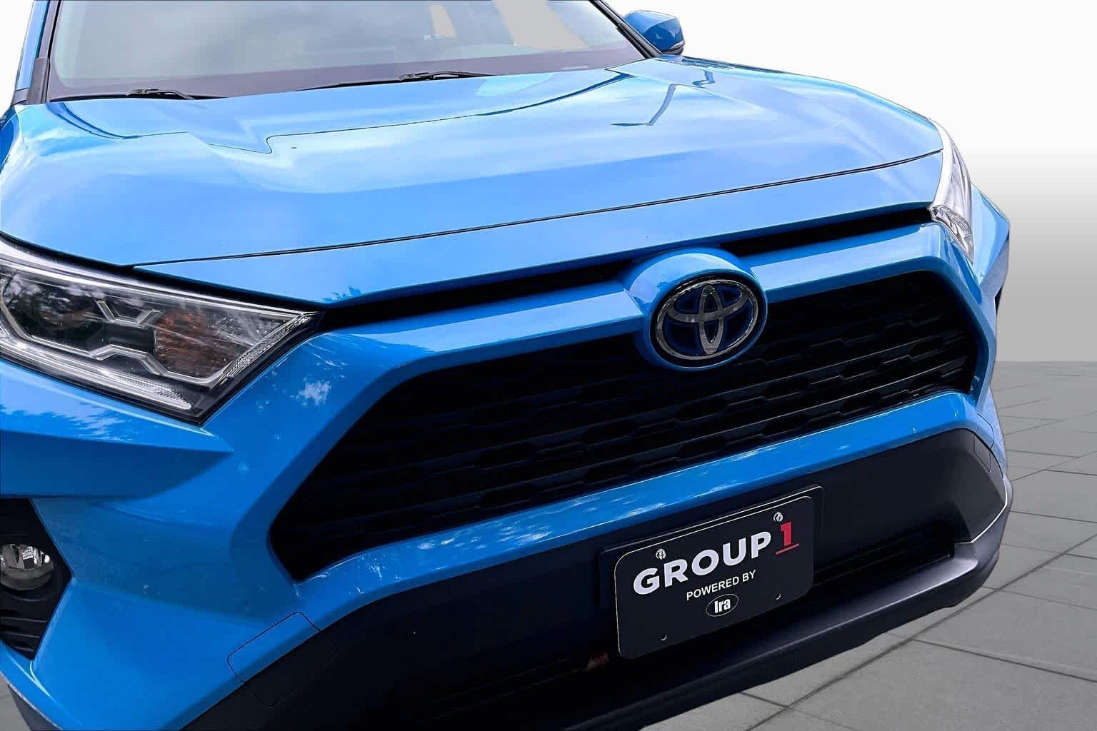 Used 2019 Blue Flame Toyota Hybrid XLE image 29