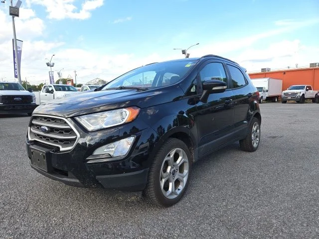 Used 2021 Shadow Black Ford SE image 1