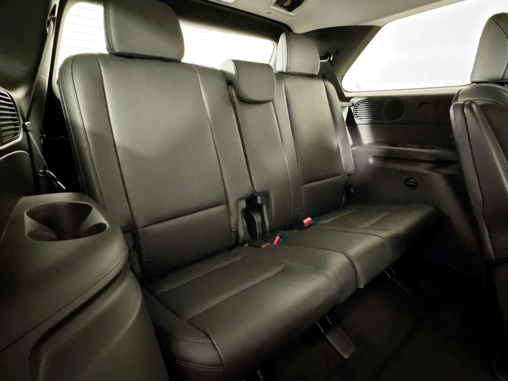 New 2026 Black Hyundai SEL Premium image 19