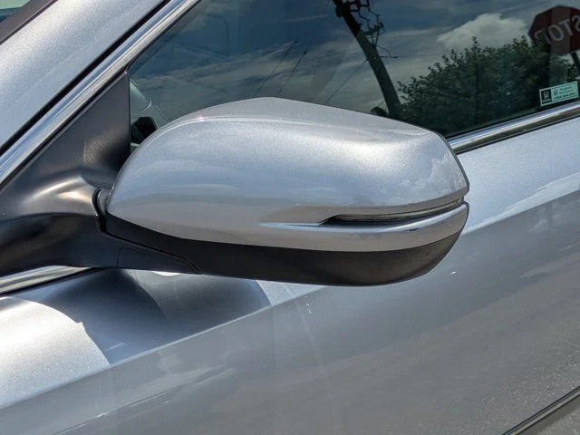 Used 2018 Lunar Silver Metallic Honda EX-L image 12