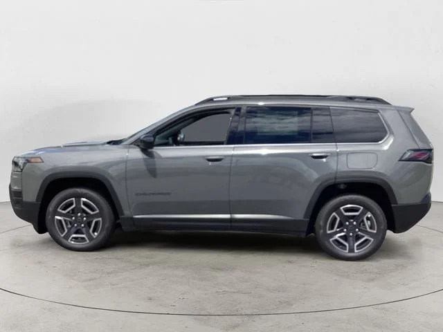 New 2026 Sting-Gray Clearcoat Jeep LAREDO 4X4 image 2
