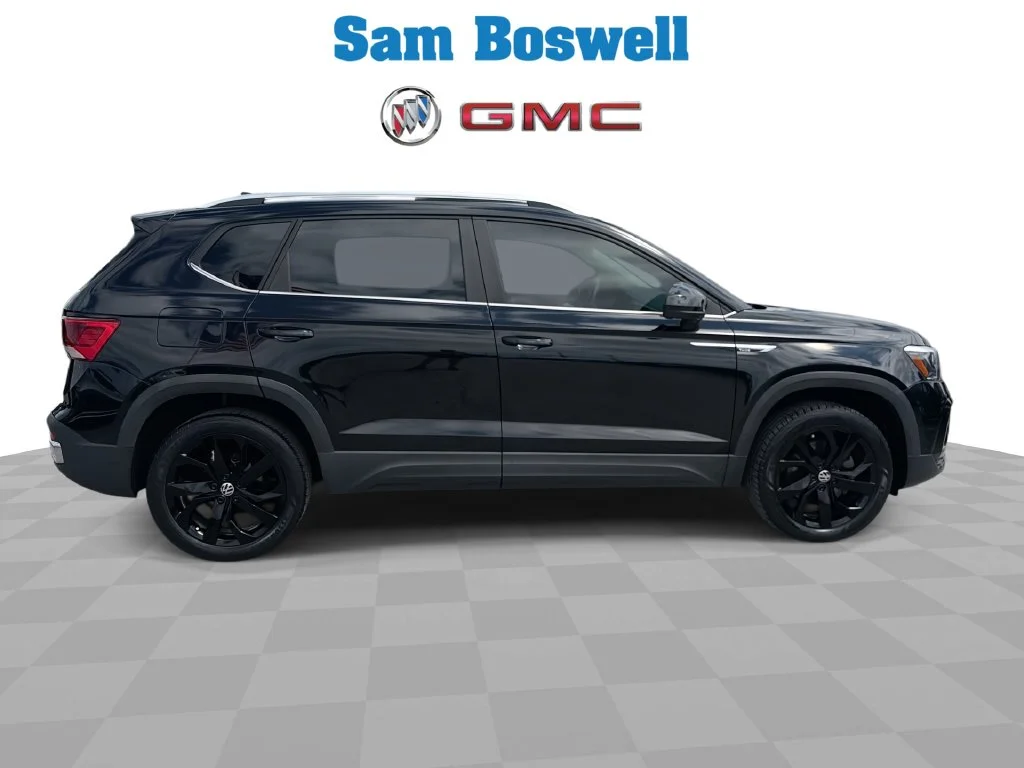 2023 Volkswagen Taos SE - Photo 9