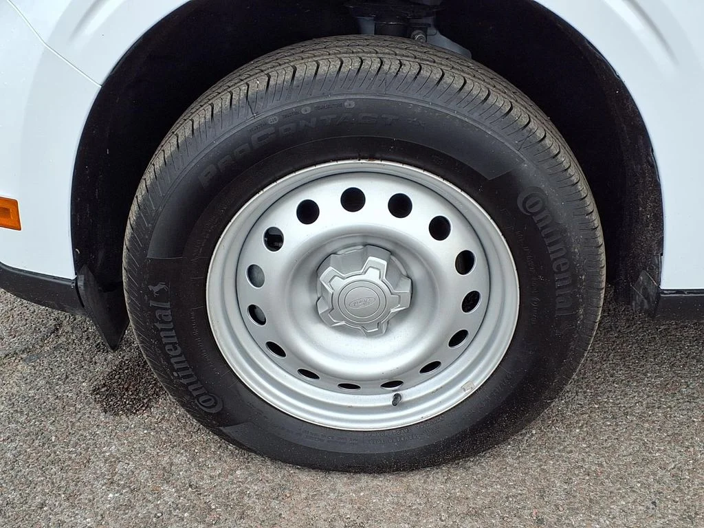Used 2025 White Ford XL image 22
