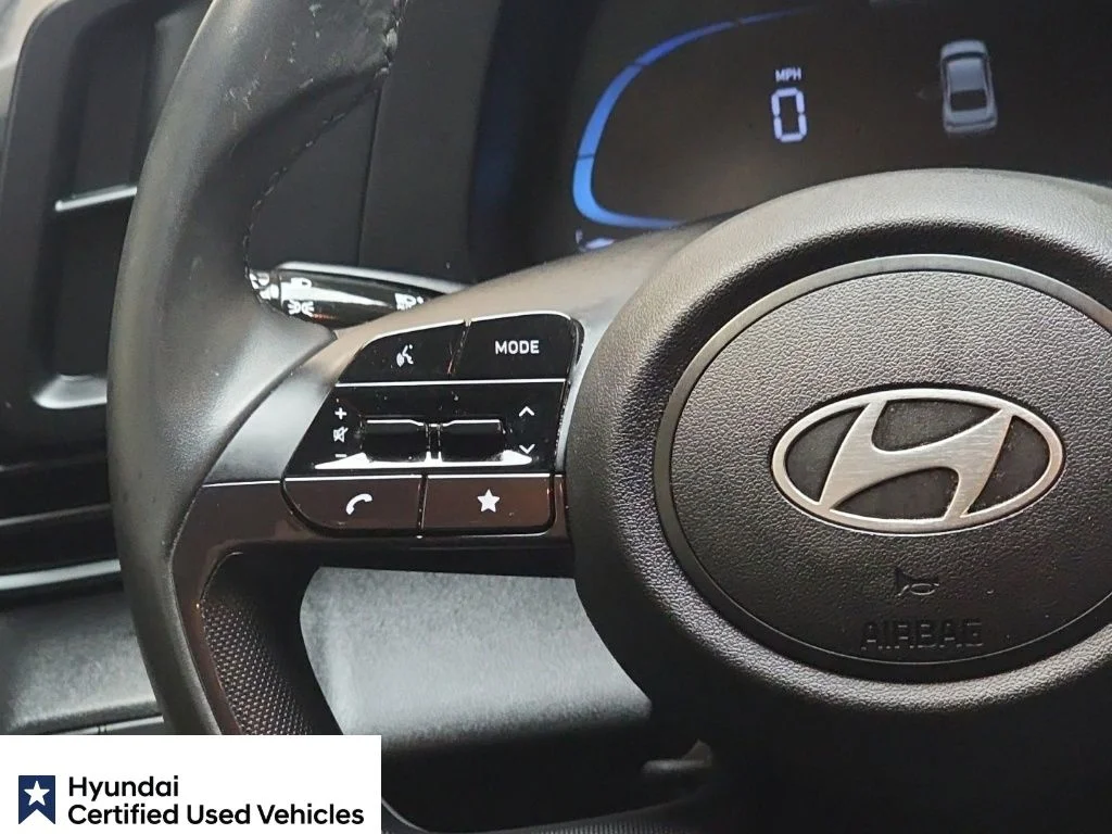 Certified Used 2025 Amazon Gray Hyundai SEL Sport image 18