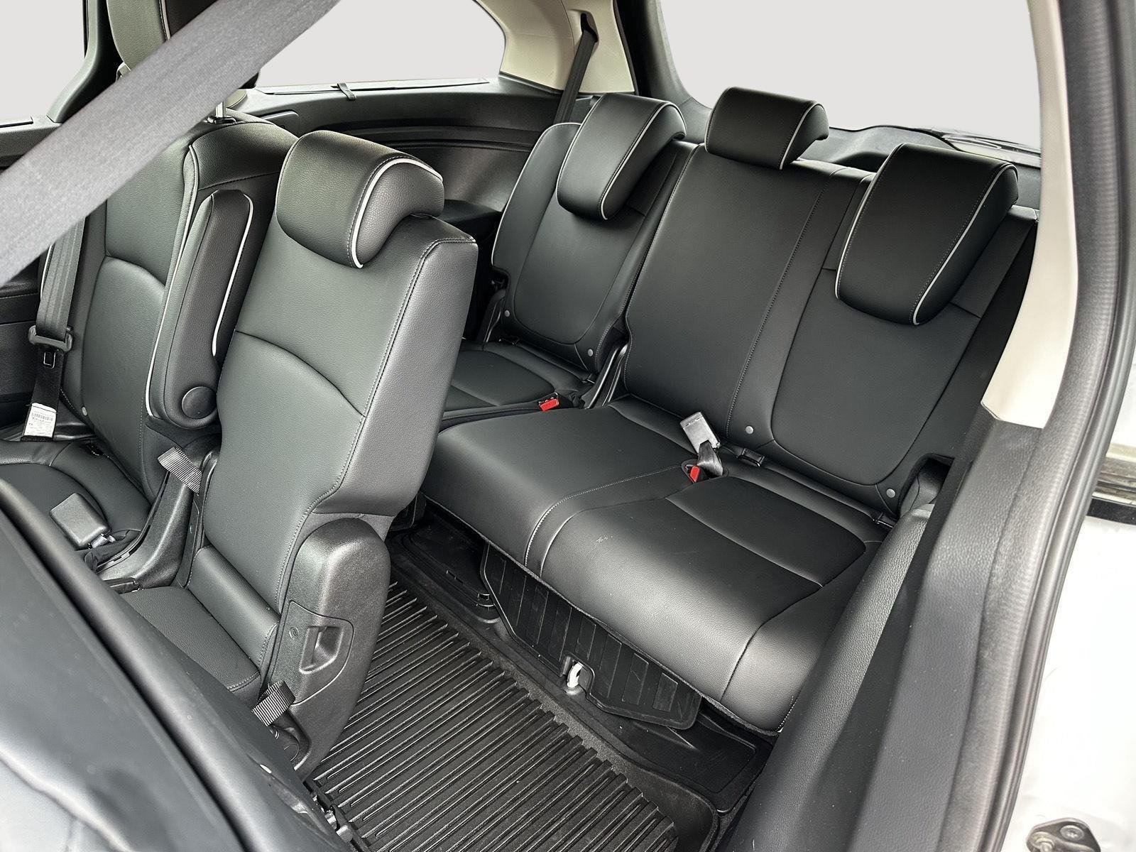Used 2025 Platinum White Pearl Honda Touring image 22