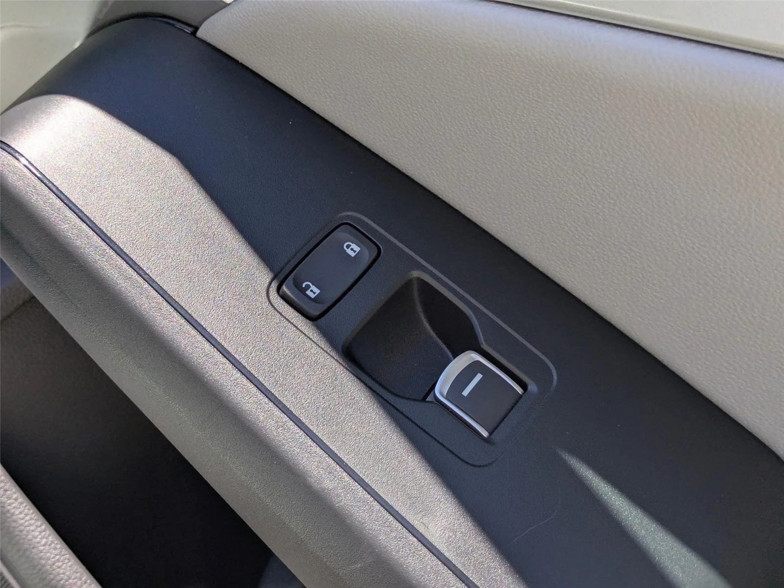 Used 2024 Platinum White Pearl Acura  image 34