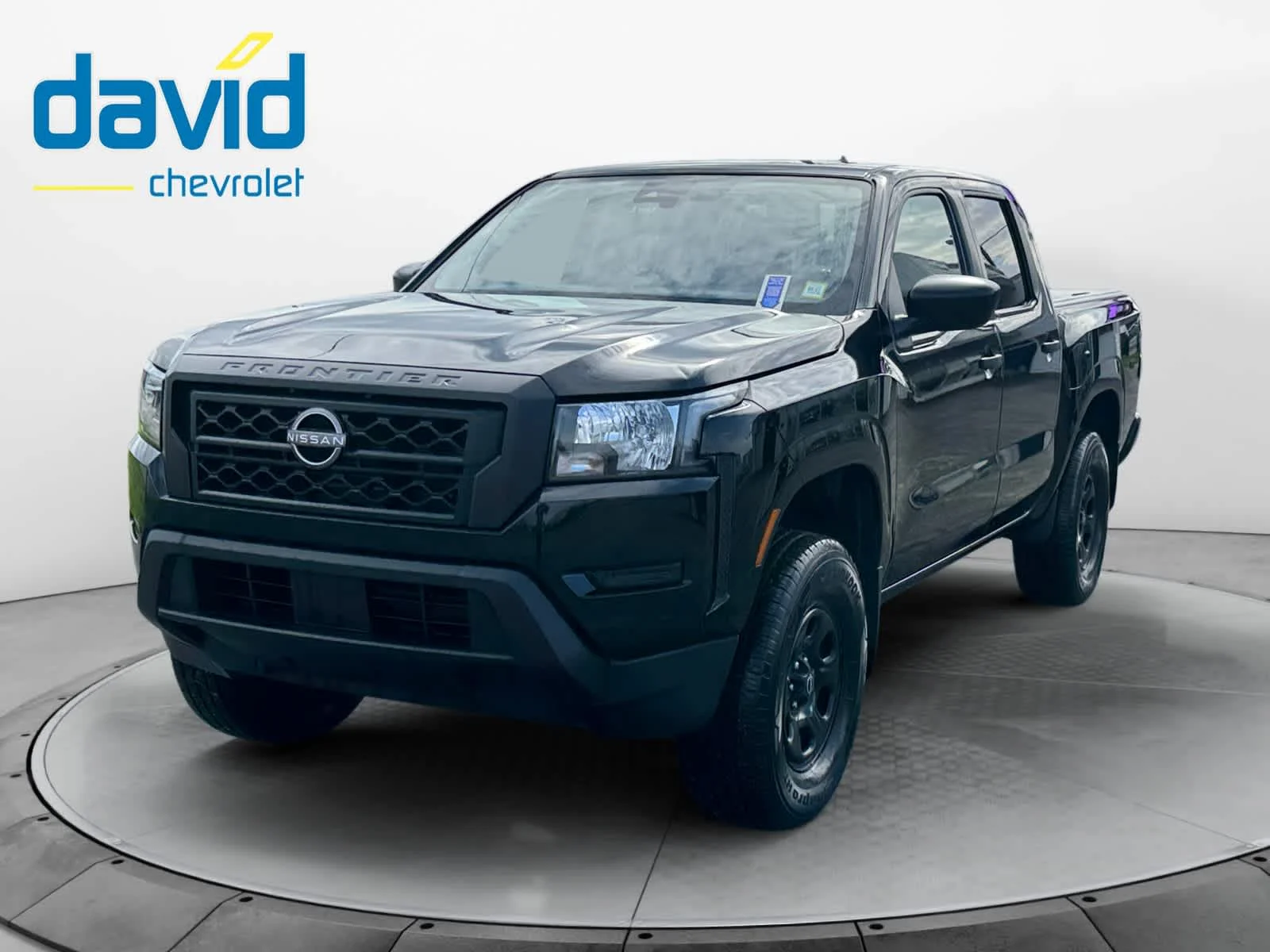2022 Nissan Frontier S Crew Cab 4X2's photo