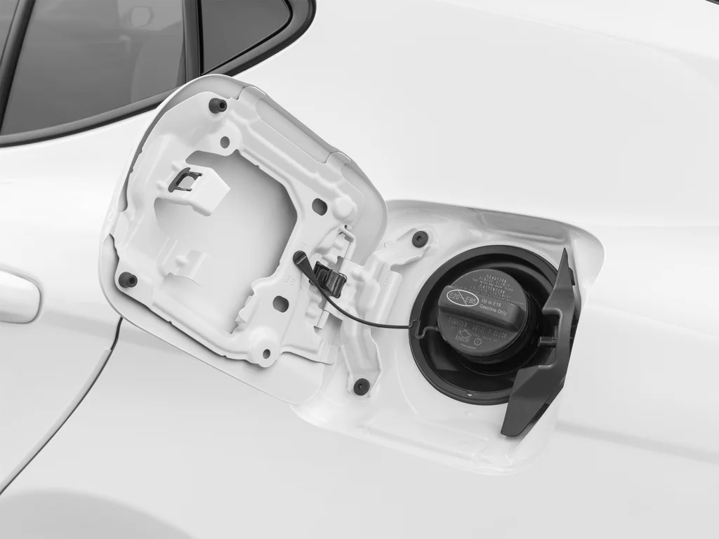 Used 2025 White Toyota LE image 31