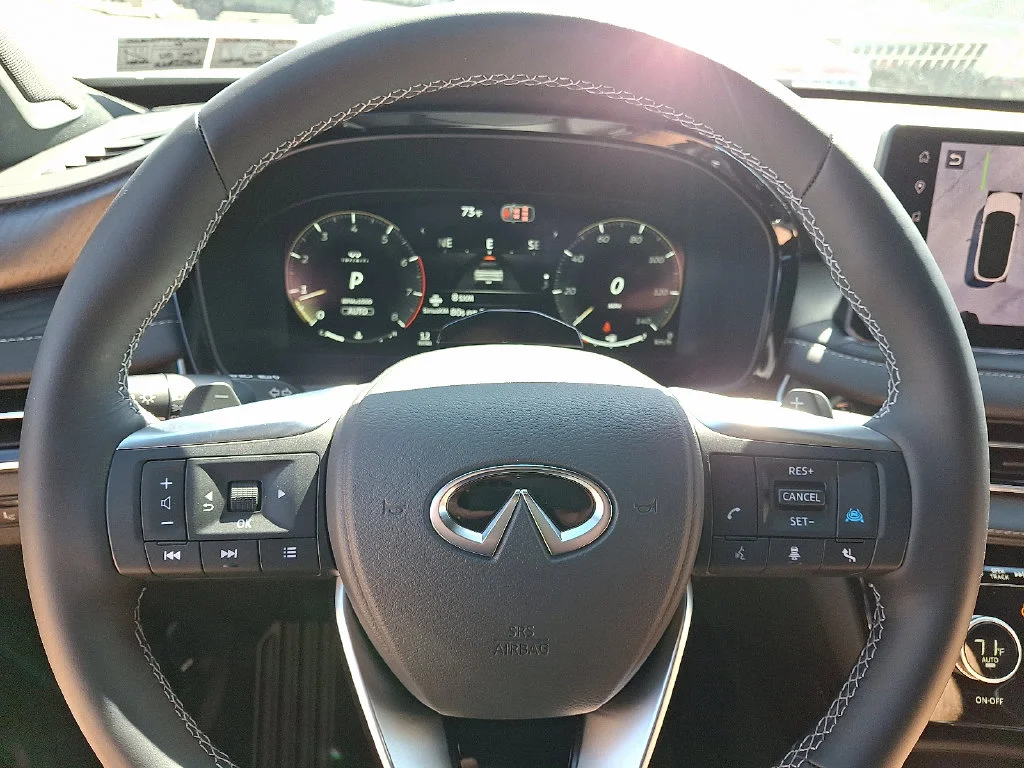 New 2027 Gray INFINITI AUTOGRAPH image 16