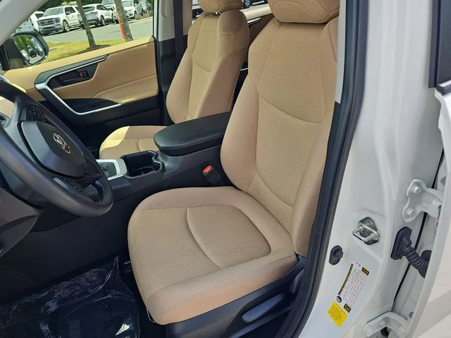 Used 2025 White Toyota LE image 15