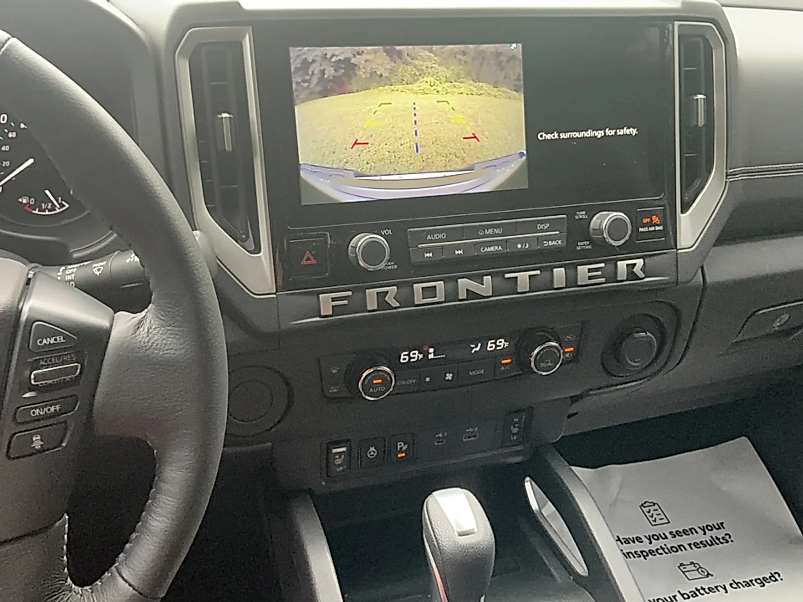Used 2025  Nissan Crew Cab SV 4x2 image 11