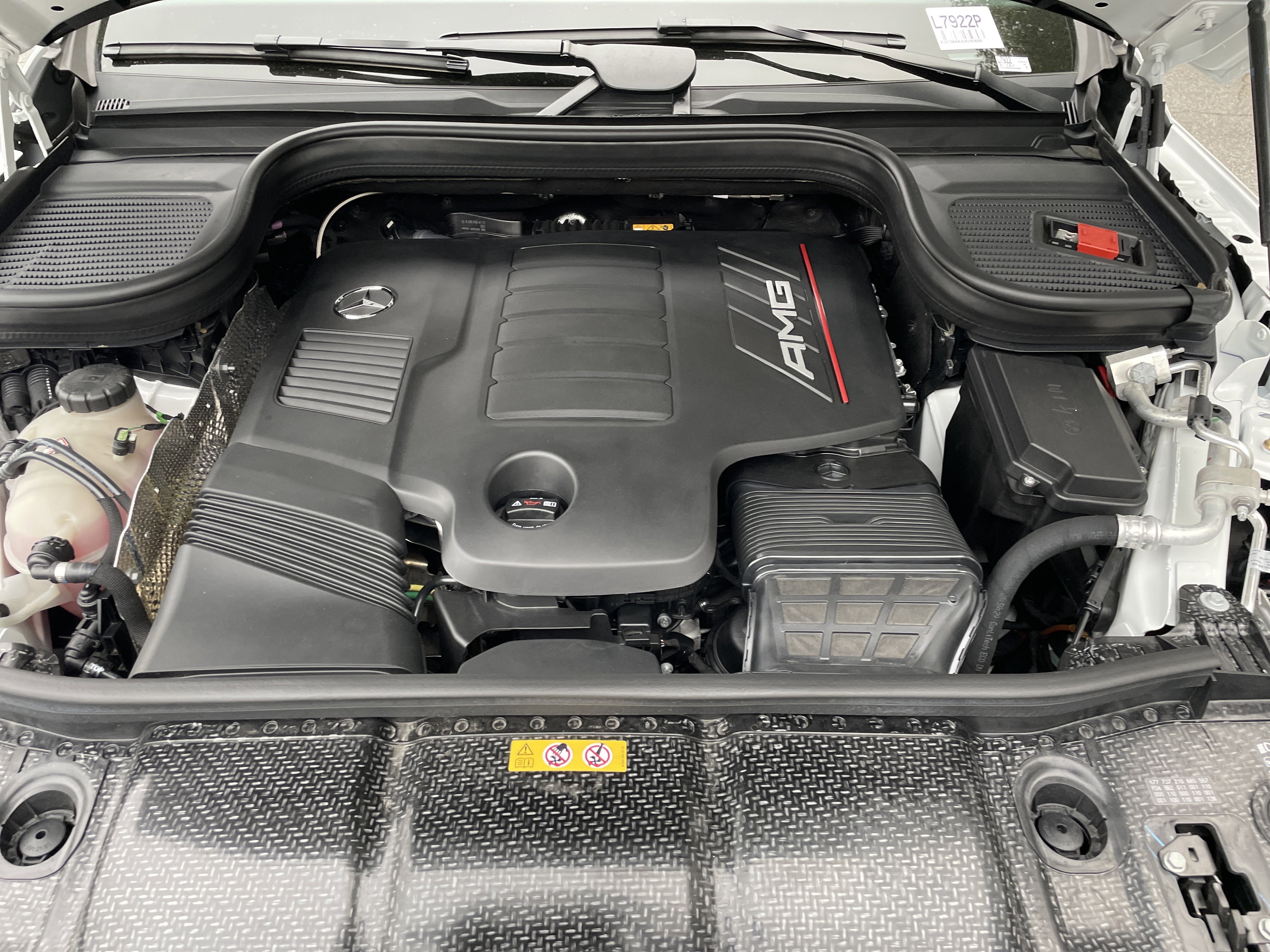 Certified Used 2025 MANUFAKTUR Moonlight White Metallic Mercedes-Benz AMG® GLE 53 4MATIC®+ Coupe image 52