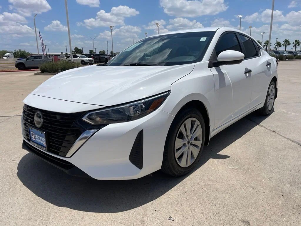 Used 2025 White Nissan S image 3