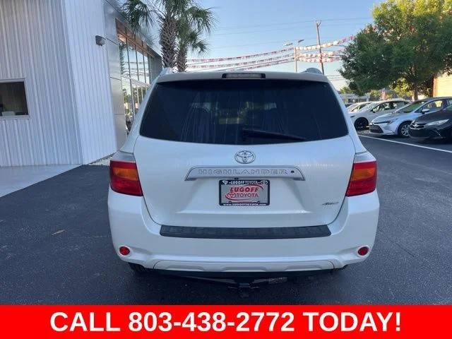Used 2010 White Toyota Limited image 35