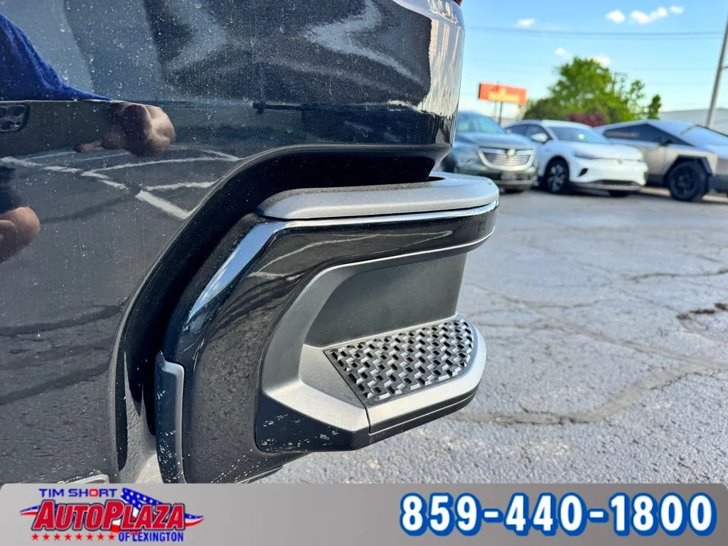 Used 2025 Black Chevrolet ZR2 image 20