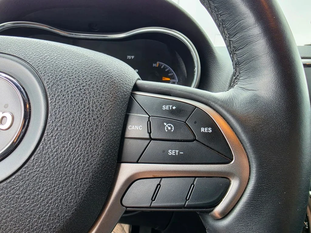 Used 2018 Black Jeep Limited image 14