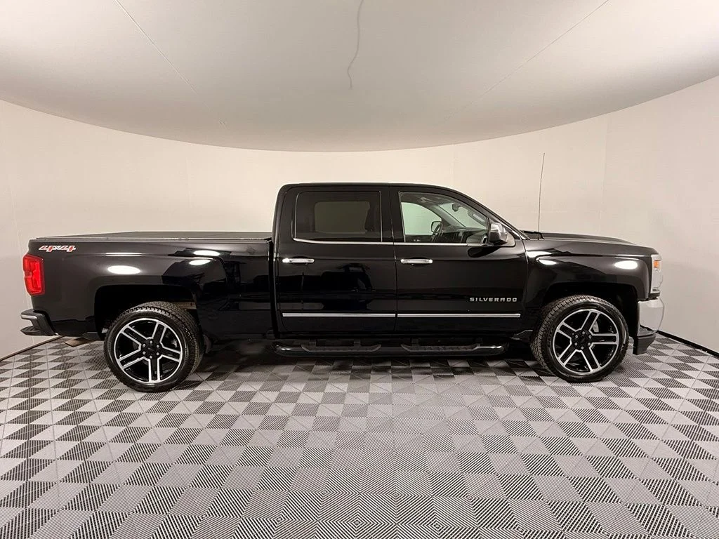 Used 2017 Black Chevrolet LTZ image 7