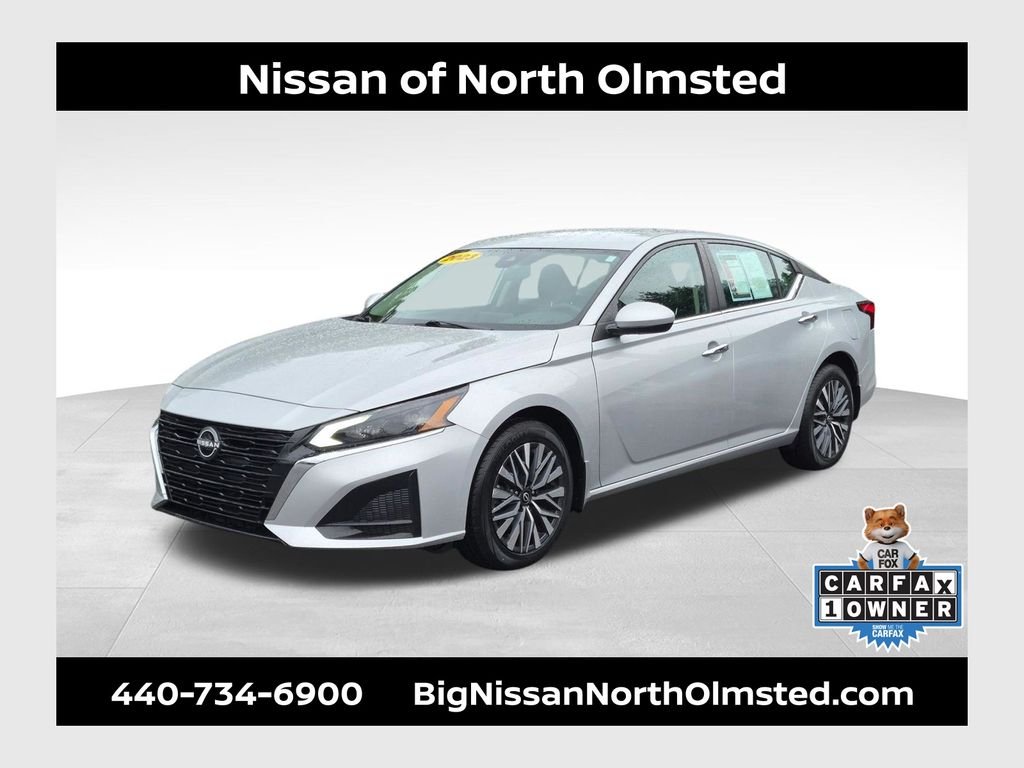 Certified Used 2023 Brilliant Silver Metallic Nissan 2.5 SV image 1