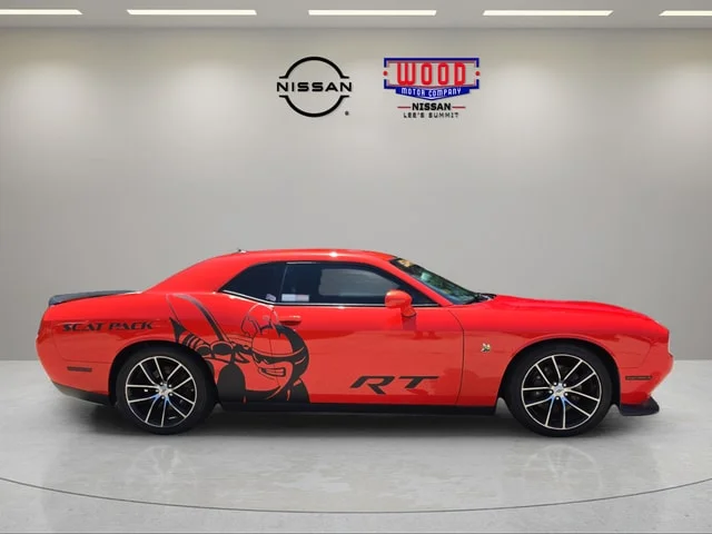 Used 2017 Go Mango! Dodge R/T image 2