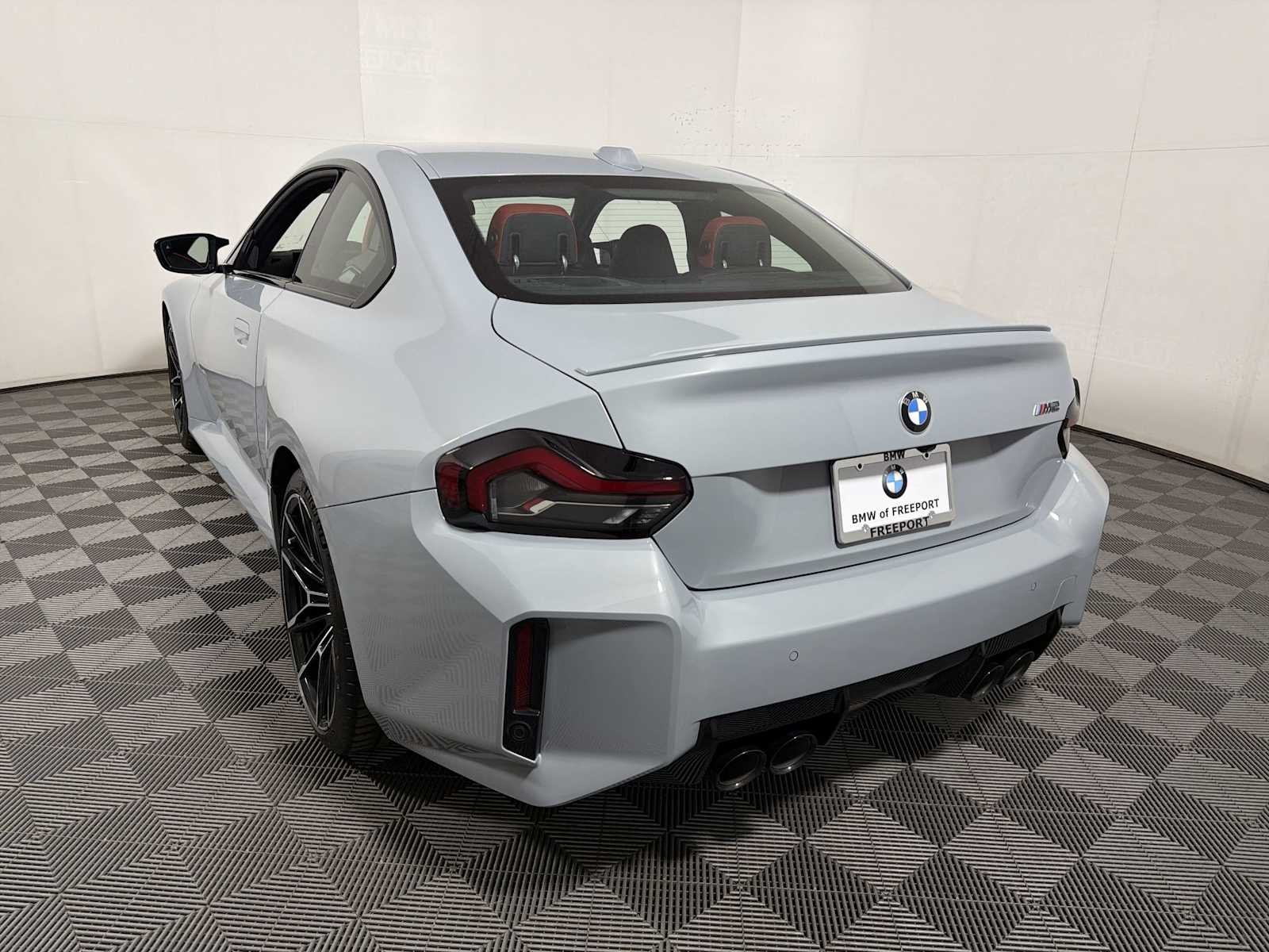 Used 2025 Brooklyn Grey Metallic BMW  image 5
