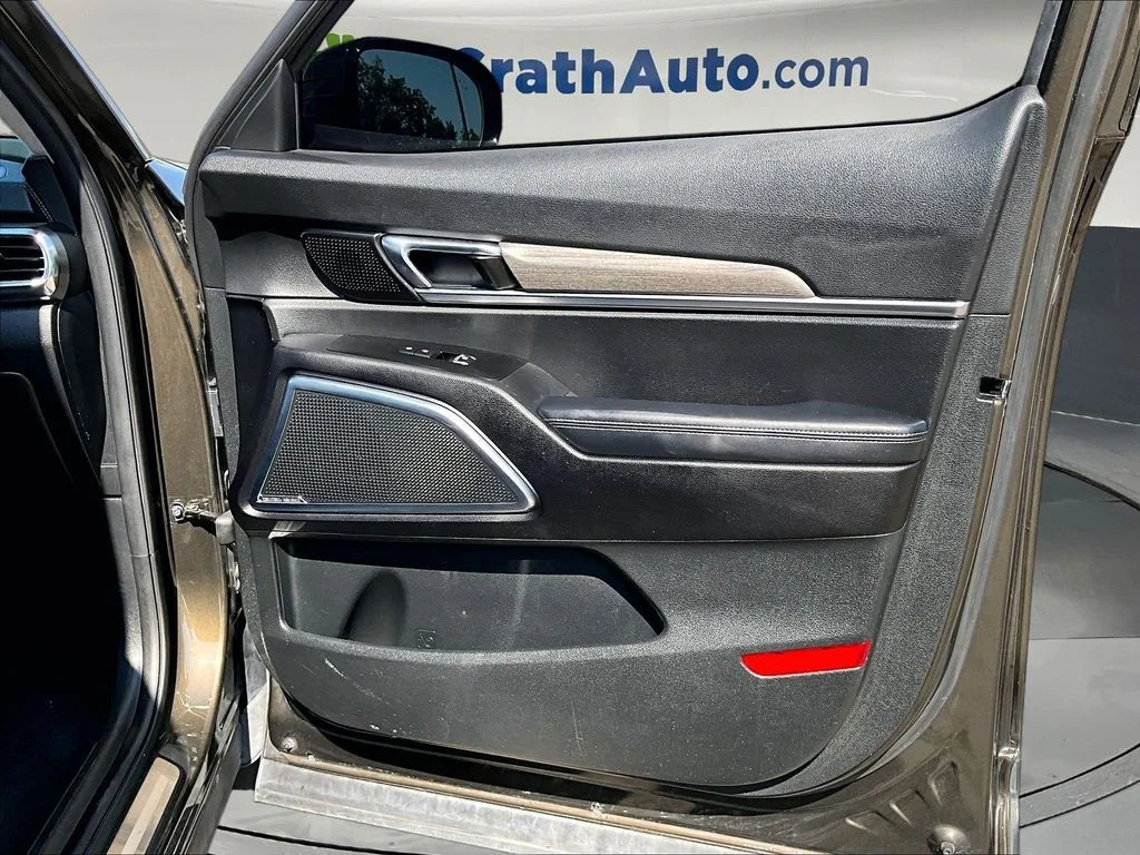 Used 2022 Green Kia SX image 32