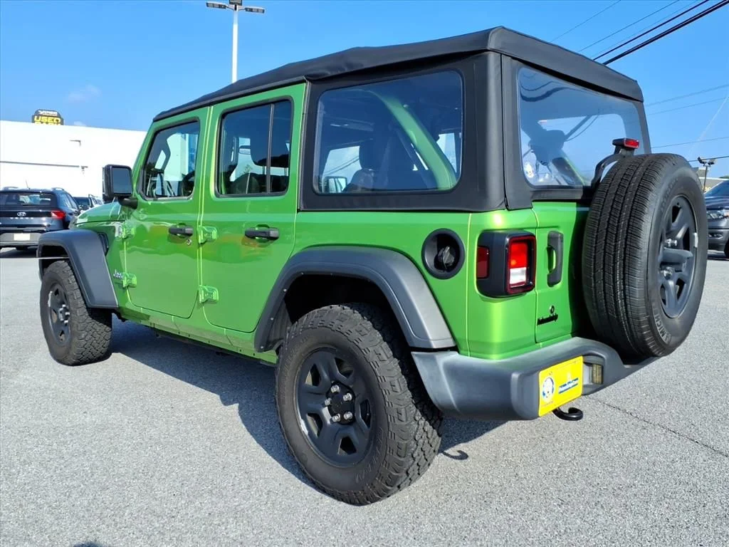 Used 2019 Green Jeep Unlimited Sport image 7