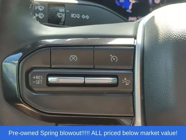 Used 2025 White Chevrolet Trail Boss image 26