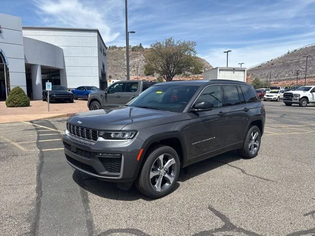 New 2026 Baltic Gray Metallic Clear-Coat Exterior Paint Jeep Limited image 2