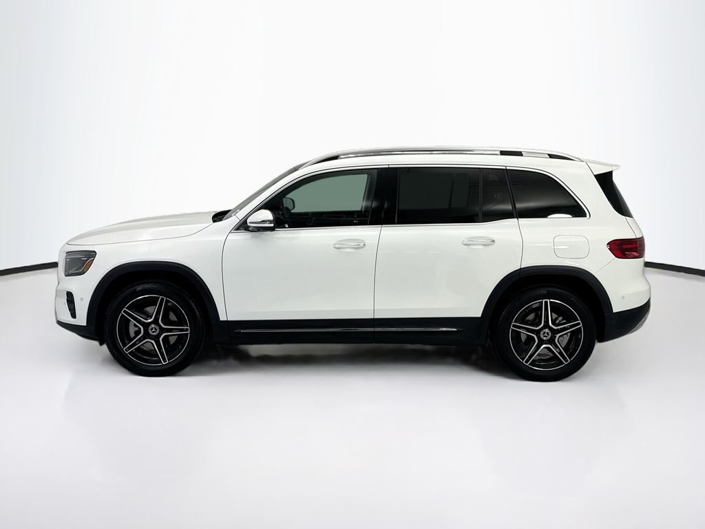 Used 2026 Polar White Mercedes-Benz GLB 250 image 8