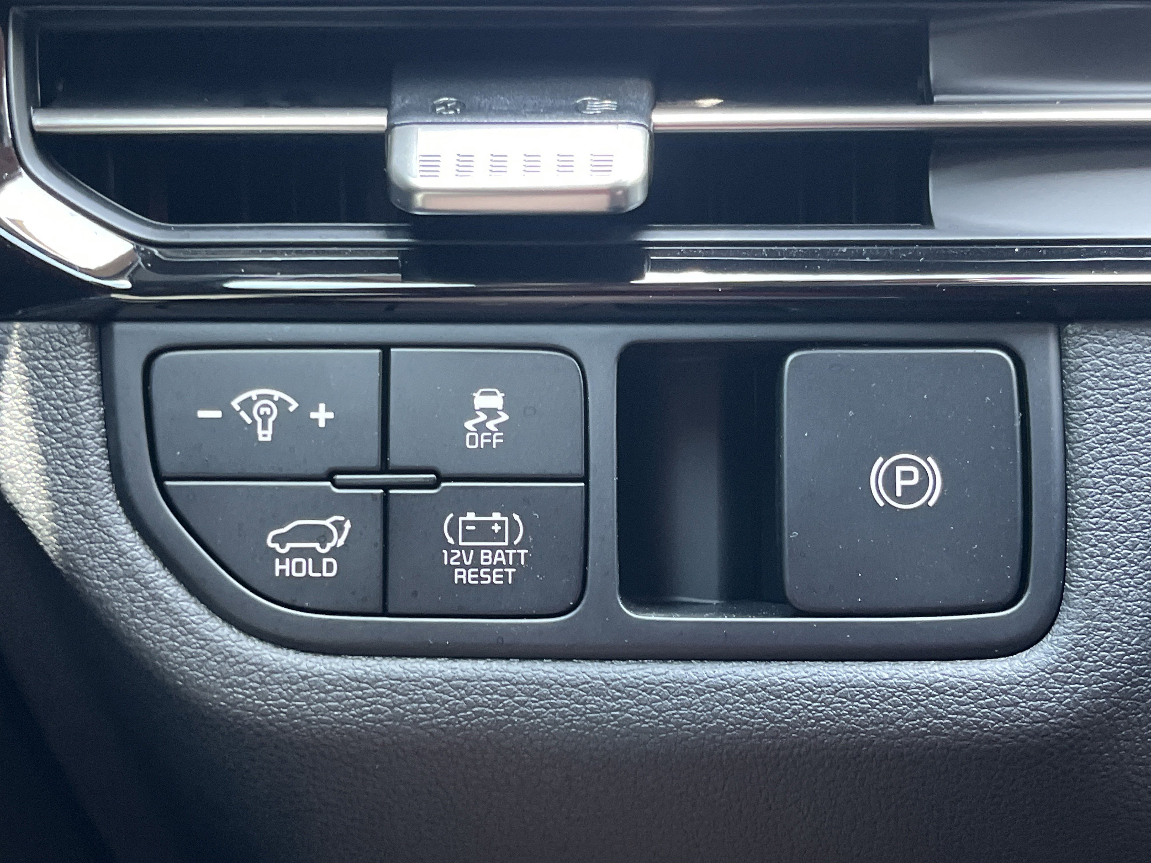 New 2026 Fusion Black Kia SX Prestige image 13