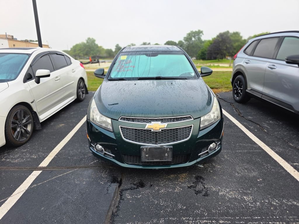 Used 2014 Rainforest Green Metallic Chevrolet 2LT image 1
