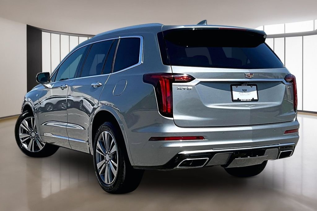 Used 2025 Silver Cadillac Premium Luxury image 12