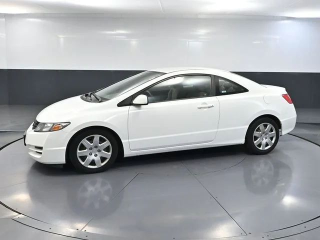 Used 2009 White Honda LX image 9