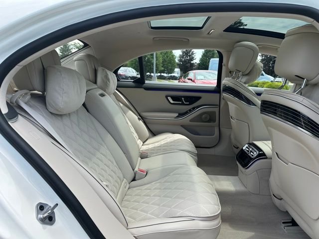 Certified Used 2023 White Mercedes-Benz S 580 image 25
