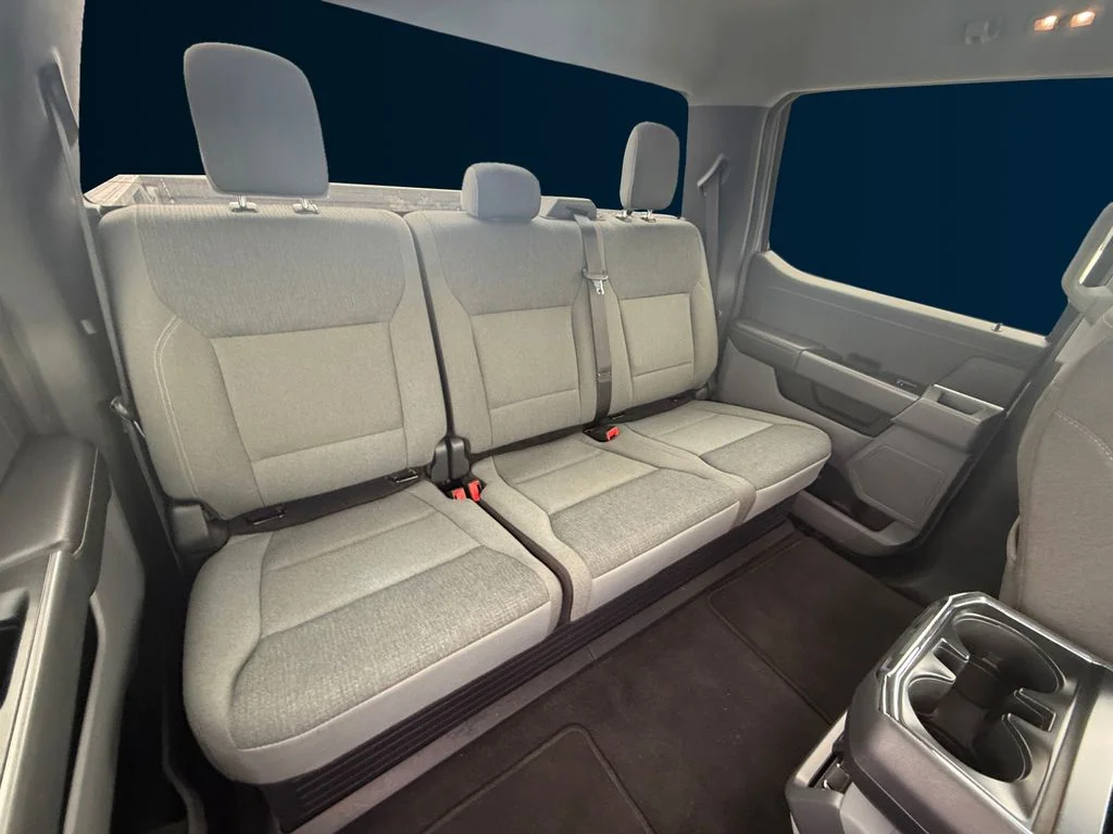 Used 2025 Silver Ford XLT image 18