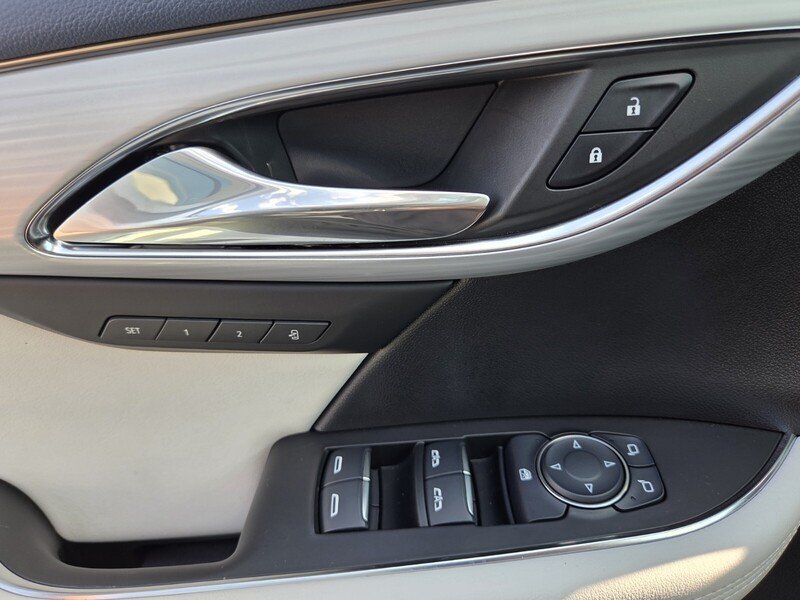 Used 2024 White Frost BUICK AWD 4DR AVENIR image 23