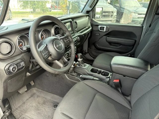 Used 2023 Gray Jeep Willys image 18
