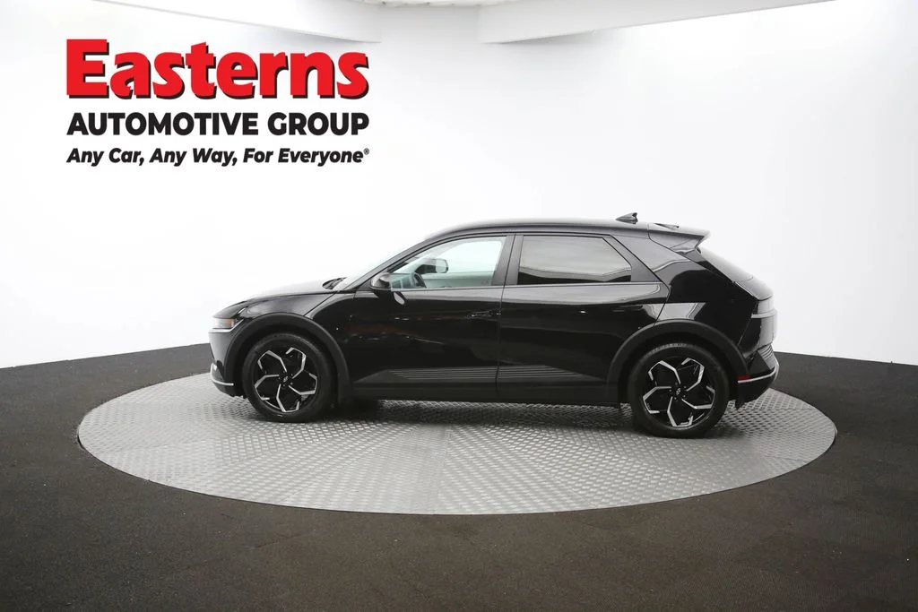 Used 2023 Black Hyundai SEL image 60