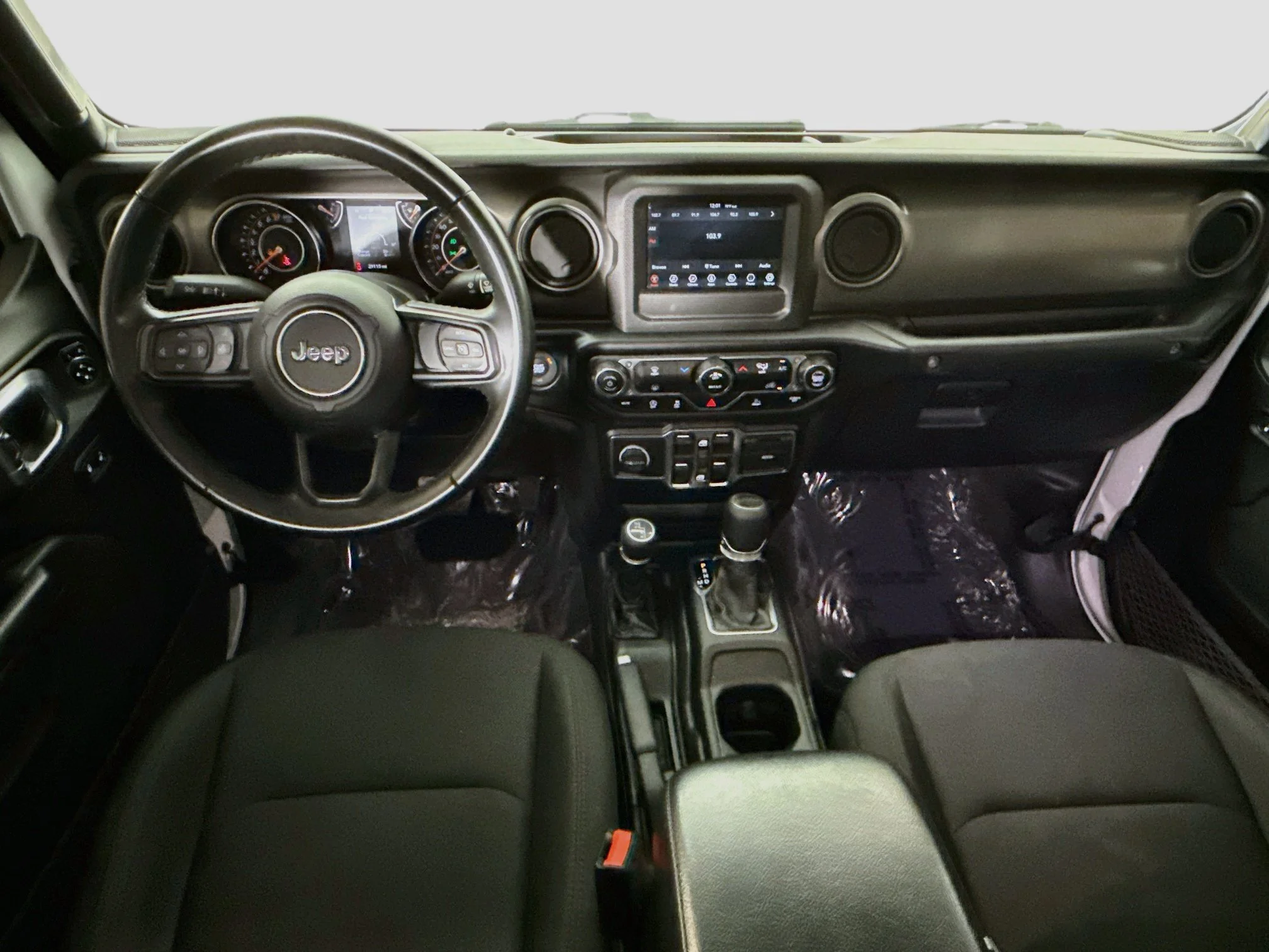 Used 2022  Jeep Sport S image 23