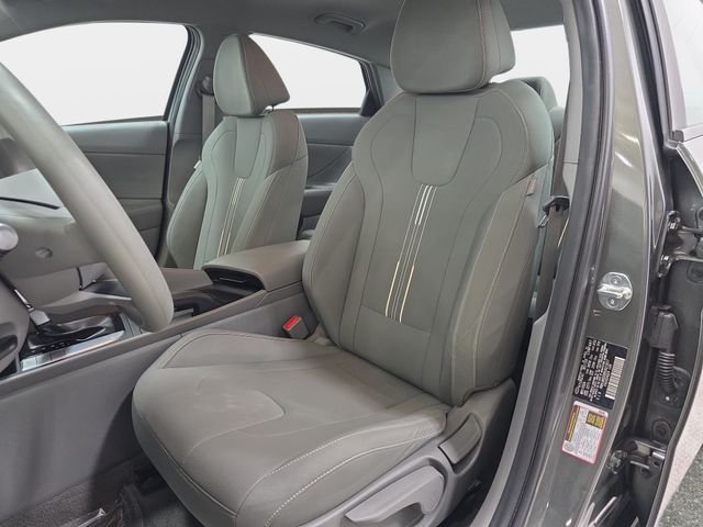 Used 2024 Gray Hyundai SEL image 14