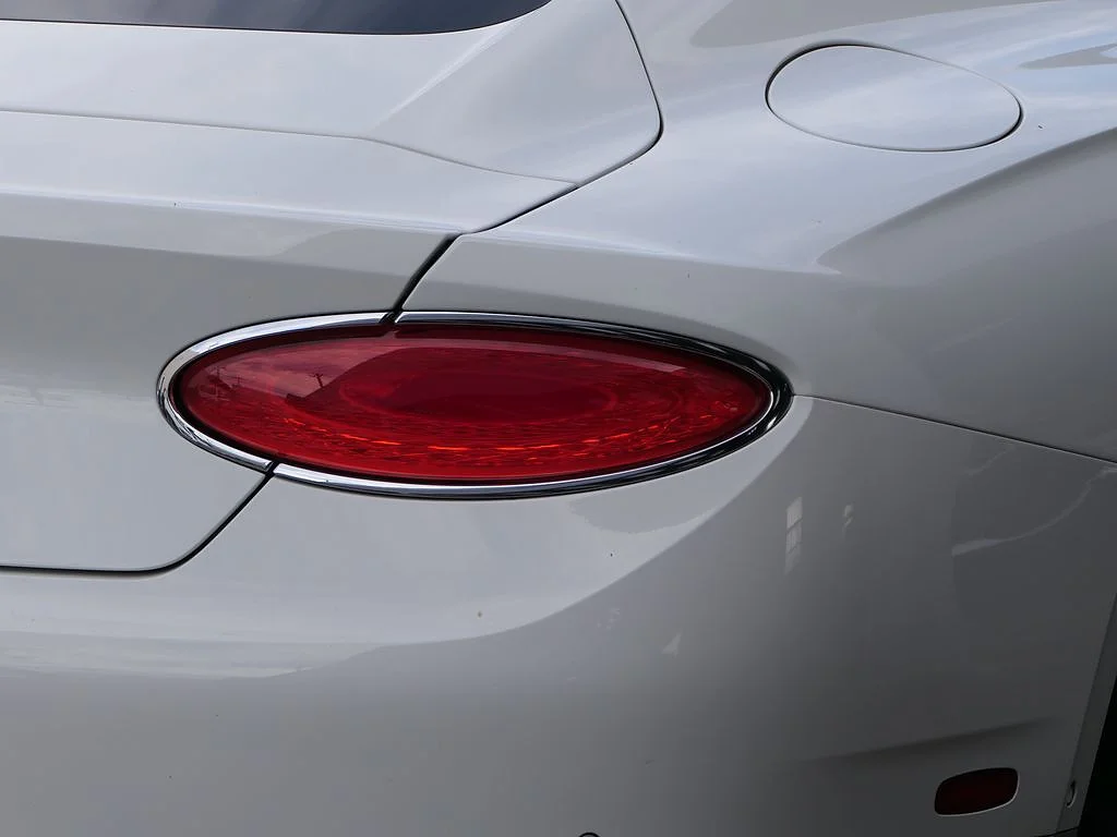 Used 2023 WHITE Bentley GT V8 image 3